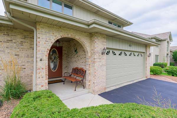 621 Vanderbilt DR, New Lenox, IL 60451