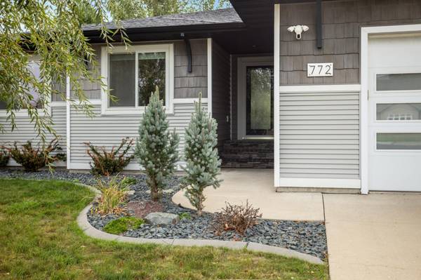772 35th AVE E, West Fargo, ND 58078