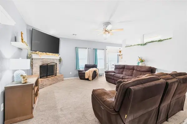10221 Bradford WAY, Yukon, OK 73099