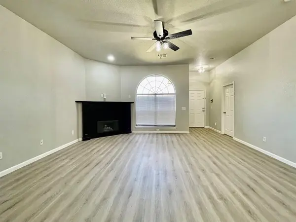 17505 Bronze LN, Edmond, OK 73012