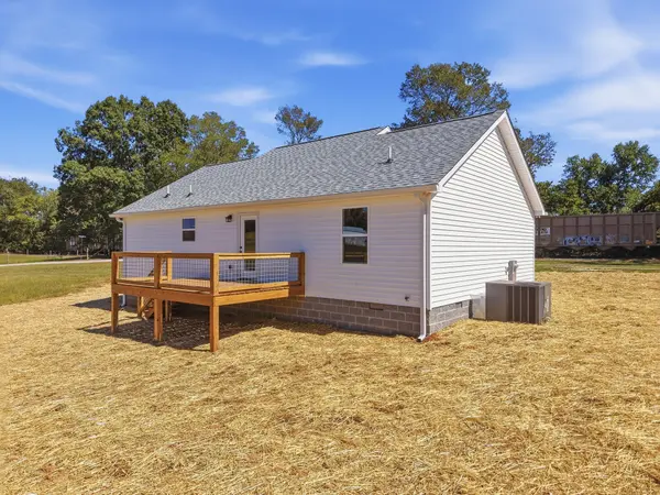 593 Doyle St, Doyle, TN 38559