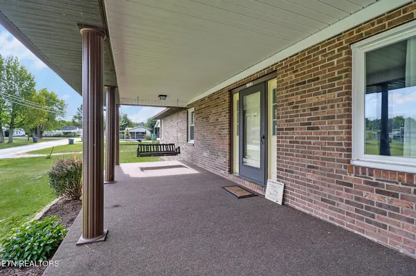105 E Minnie Ave, Monterey, TN 38574