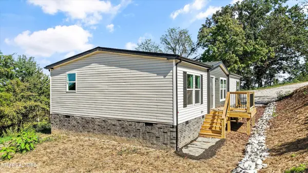 3827 Demory Rd, La Follette, TN 37766