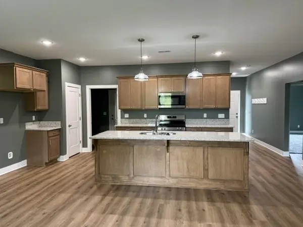 908 W 50th St S, Wichita, KS 67217