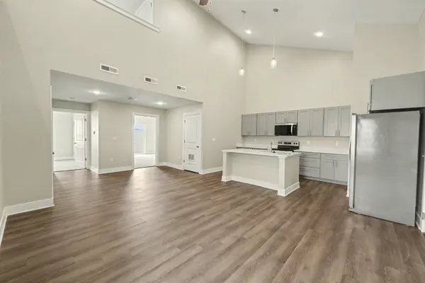 2717 Amelia Lane, Salina, KS 67401