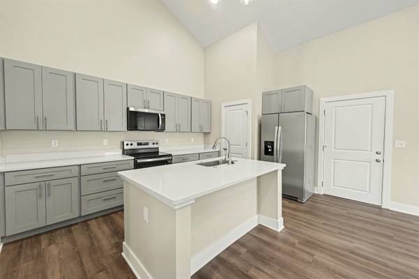 2717 Amelia Lane, Salina, KS 67401