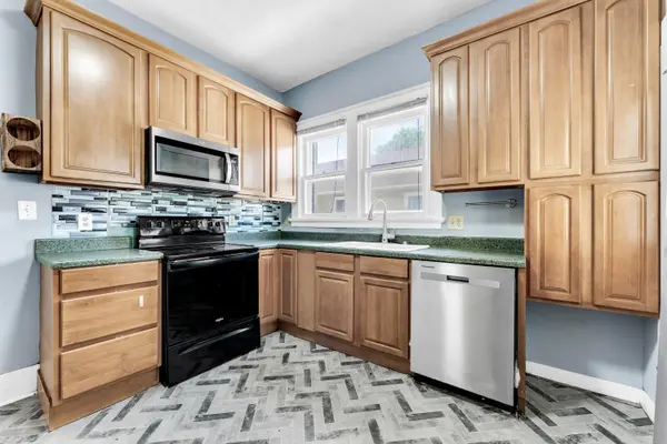 817 W Walnut ST, Springfield, MO 65806