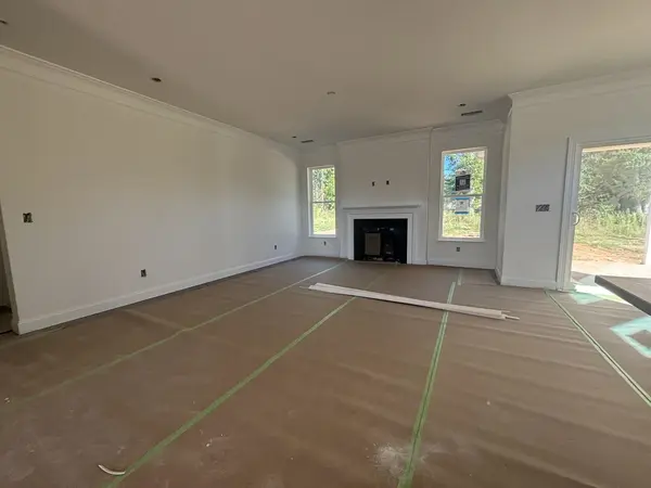 1913 Paul Revere DR, Moore, SC 29369