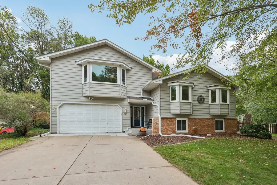 343 Sunrise LN, Champlin, MN 55316