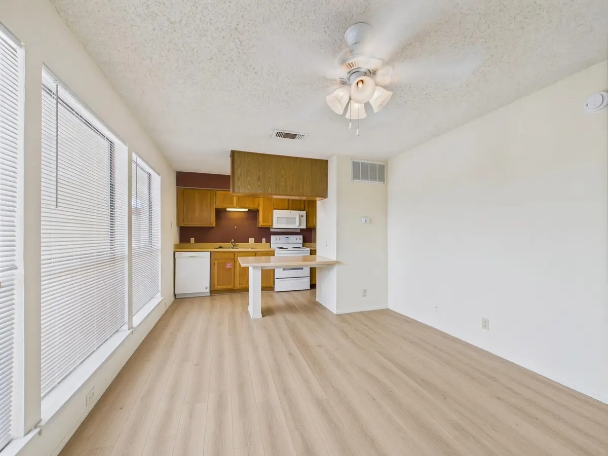 3115 Helms ST #301, Austin, TX 78705