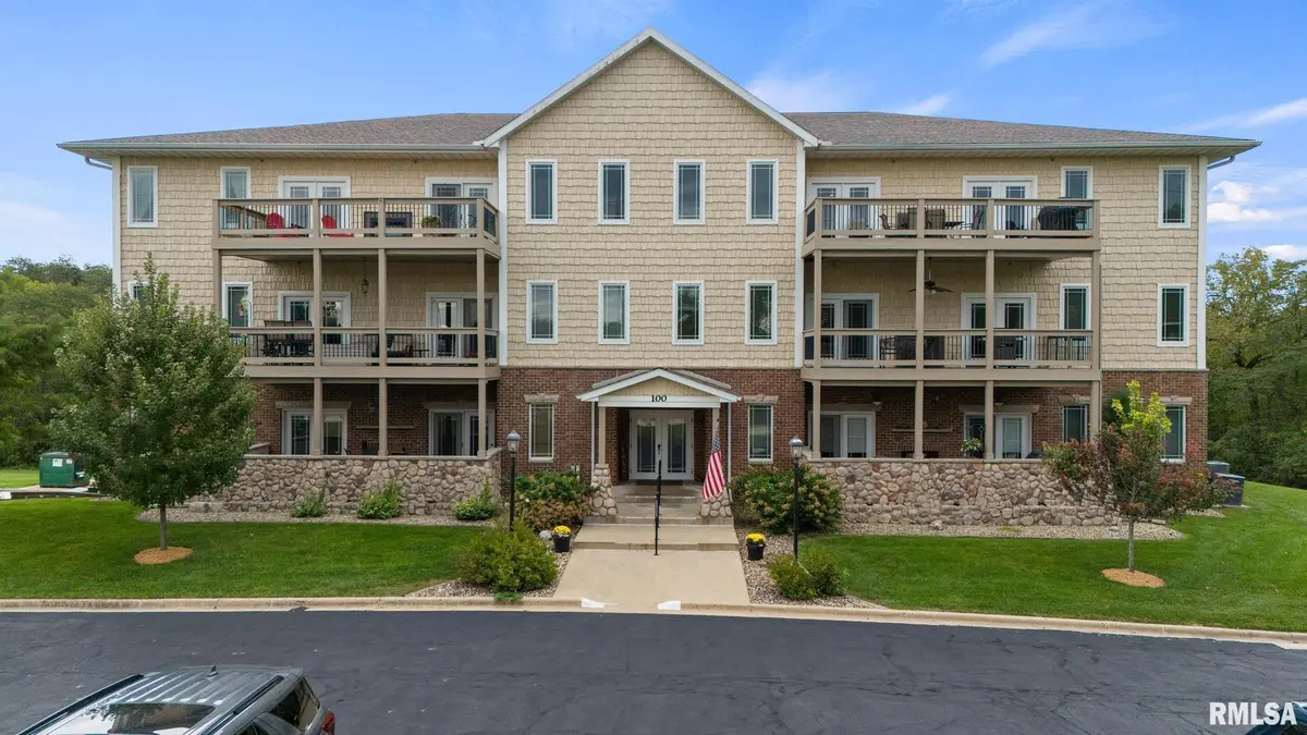 114 EAGLE RDG #114, Washington, IL 61571