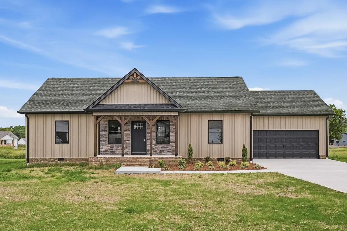 174 Dairy Barn Rd, Sparta, TN 38583