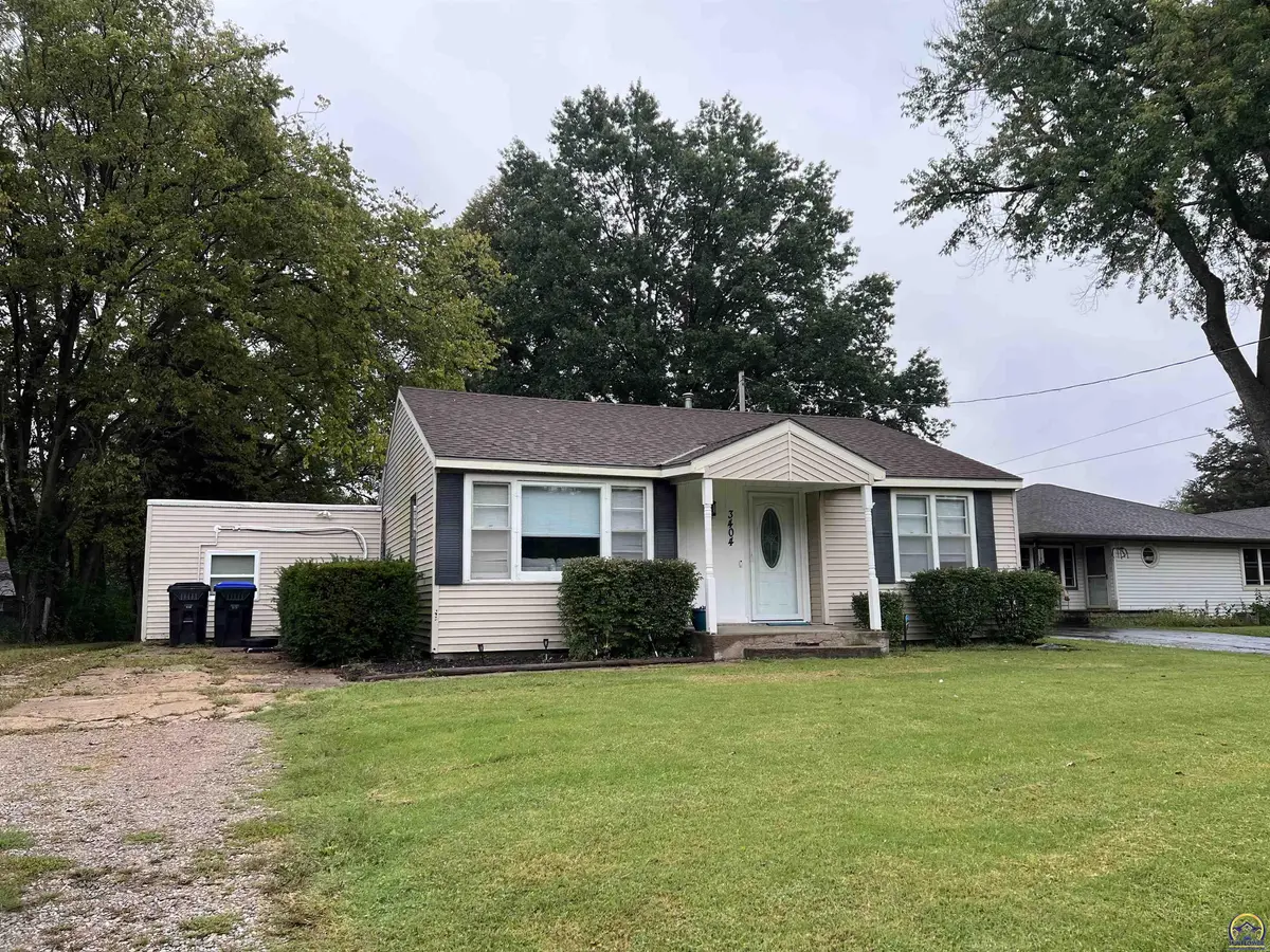 3404 NW Rochester RD, Topeka, KS 66617