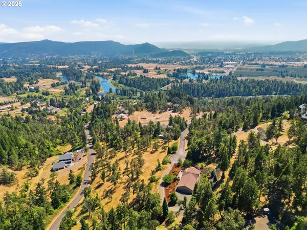 35885 ELLINGTON DR, Springfield, OR 97478