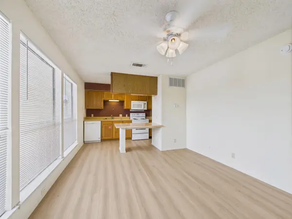 3115 Helms ST #301, Austin, TX 78705
