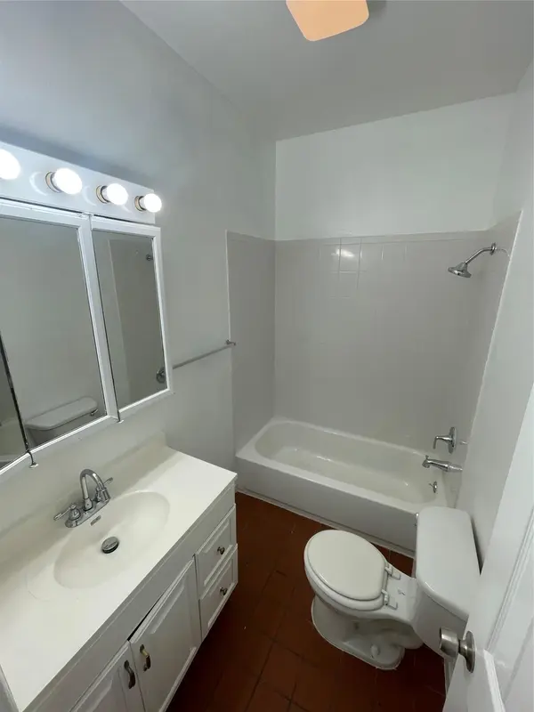 5205 Glissman RD, Austin, TX 78702