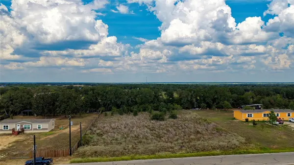 150 Luna CT, Dale, TX 78616