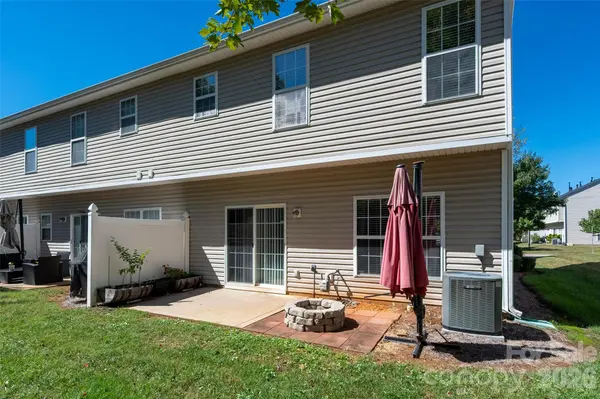 2738 Mill Valley CT, Matthews, NC 28105