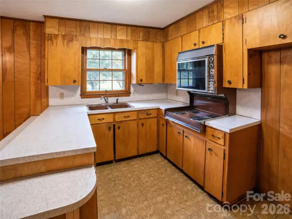 1167 Piedmont RD, Morganton, NC 28655