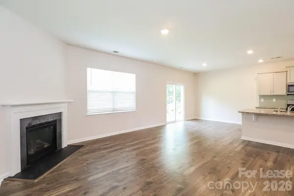 132 Scotsway CT, Troutman, NC 28166