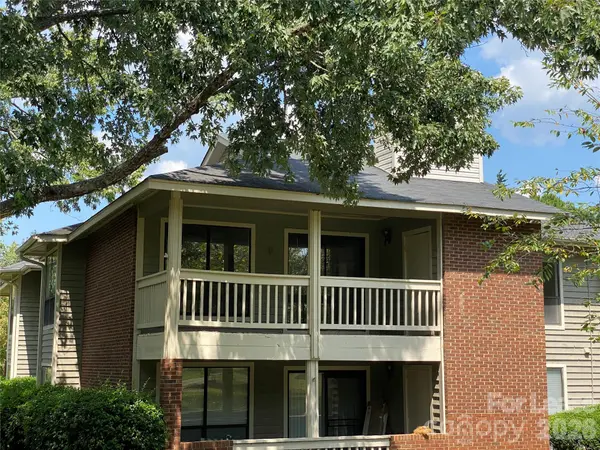 7962 Greenside CT, Charlotte, NC 28277