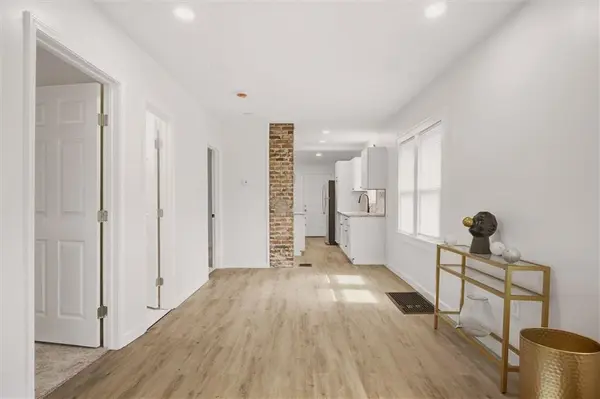 6825 S Benton AVE, Kansas City, MO 64132