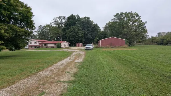 8141 Wheeling PIKE, Jonesboro, IN 46938