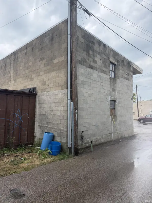 216 S Buffalo ST, Warsaw, IN 46580