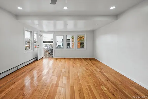 5433 44th ST, Maspeth, NY 11378