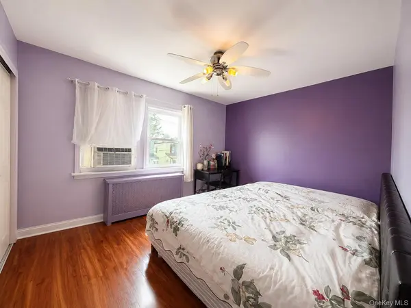 202-13 33rd AVE, Bayside, NY 11361