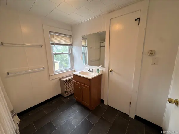 34 Hoffman ST #3, Poughkeepsie, NY 12601