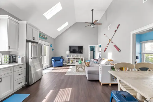 140 Bungalow WALK, Ocean Beach, NY 11770