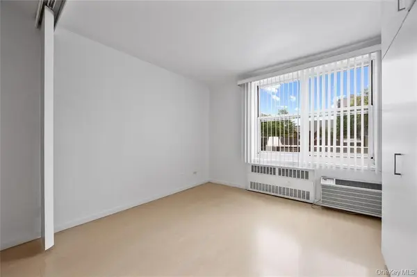 142-05 Roosevelt AVE #331, Flushing, NY 11354