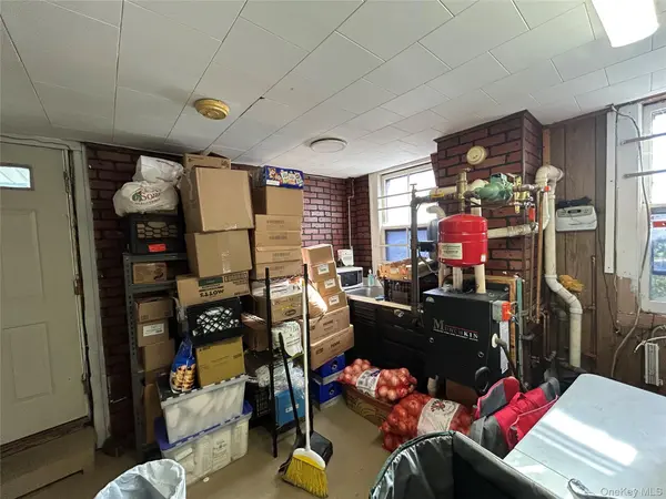 34 Hoffman ST #1, Poughkeepsie, NY 12601