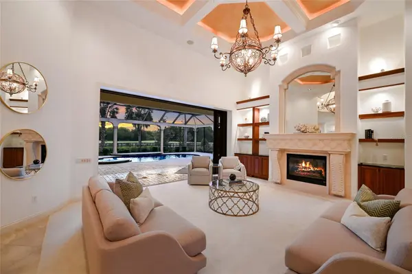 3809 FOUNDERS CLUB DR, Sarasota, FL 34240