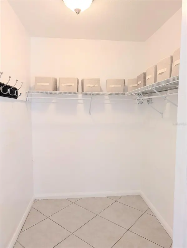 1010 INDIAN BEACH DR, Sarasota, FL 34234