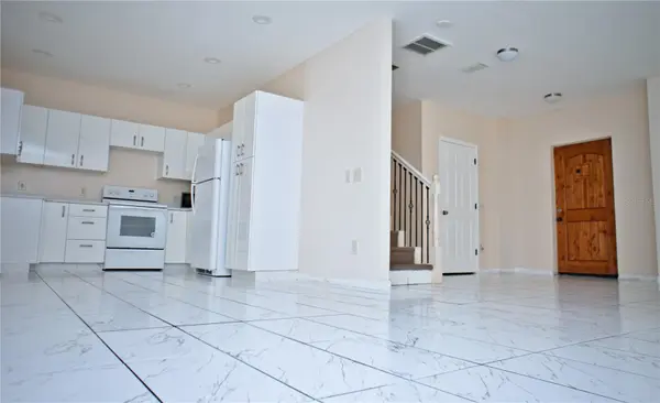 402 E MAPLE ST, Winter Garden, FL 34787