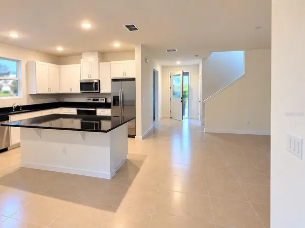 8533 LAMPPOST LN, Orlando, FL 32832