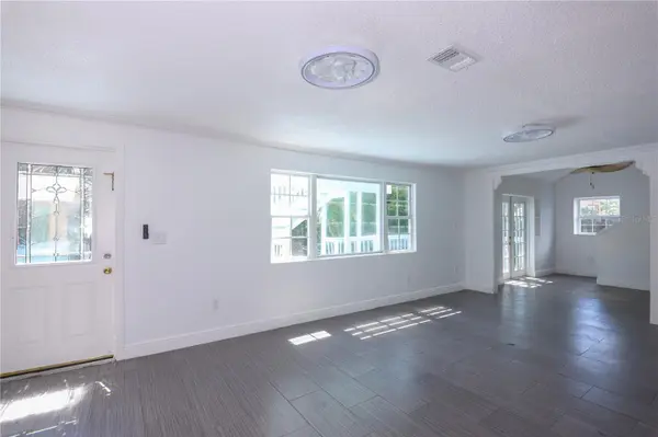1655 DREW ST, Clearwater, FL 33755