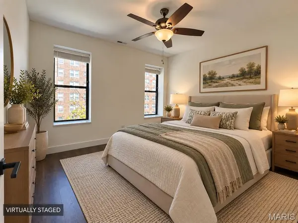 533 Clara AVE #3D, St Louis, MO 63112