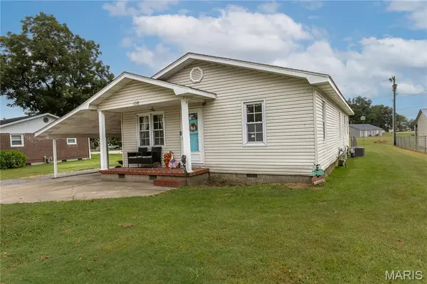 108 S West ST, Oran, MO 63771
