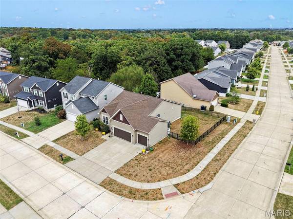 38 Huntleigh Park CT, Wentzville, MO 63385