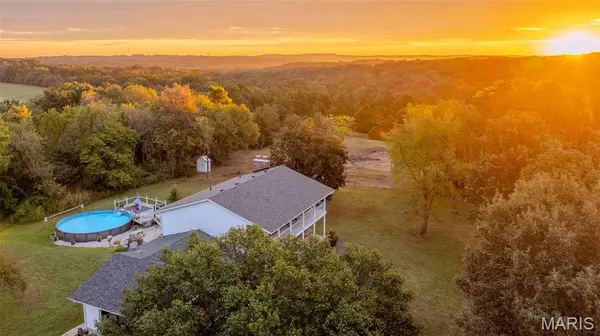 1231 Brown LN, St Clair, MO 63077