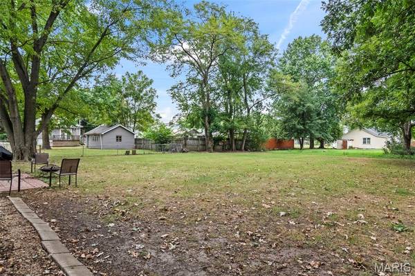 517 E Columbia ST, Litchfield, IL 62056