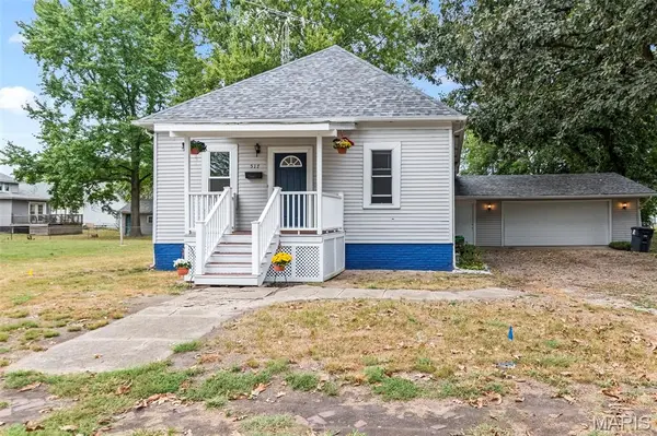517 E Columbia ST, Litchfield, IL 62056