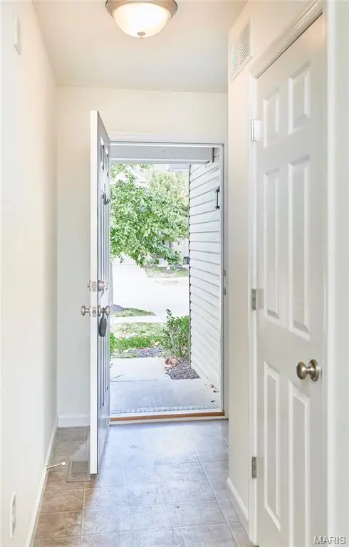1810 Hyland Green DR, O'fallon, MO 63366
