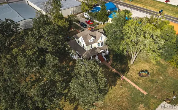 104 W 3rd ST, Dixon, MO 65459