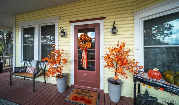 104 W 3rd ST, Dixon, MO 65459