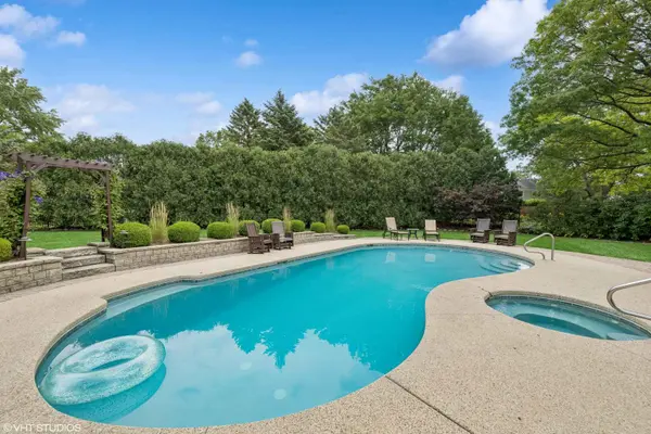 1036 W SKYLARK DR, Palatine, IL 60067
