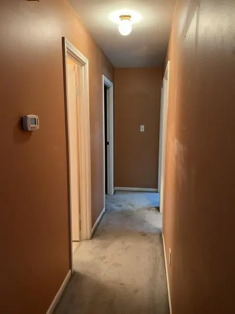 2001 Shaker DR, Valparaiso, IN 46383